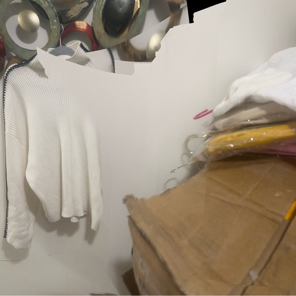 Rag & Bone Cream Turtleneck Sweater with Black Trim - Picture 2 of 3